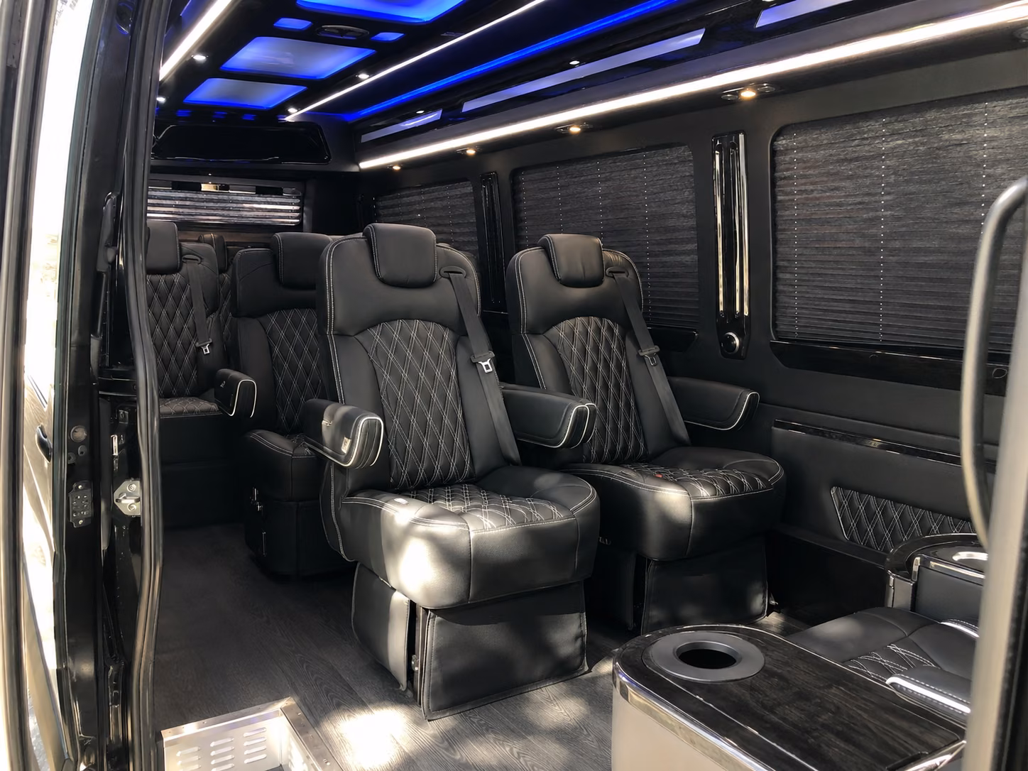 lafayette 18 passenger sprinter van inside
